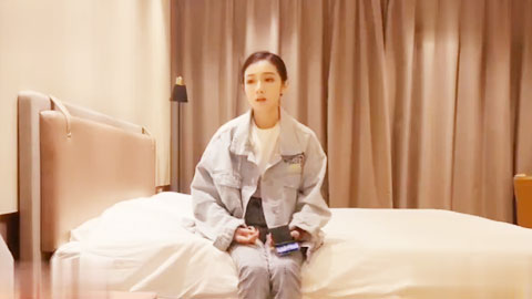 迷妹推荐--皮肤白嫩 筷子腿完美A4腰 抱着大长腿爆操征服感十足