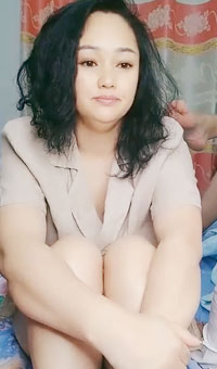 【真实刺激】丈母娘带两个女儿跟女婿一起4P，太牛了