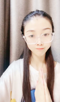 喜欢素颜的乔乔