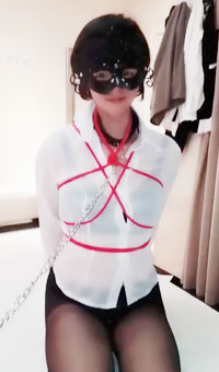 王教练的淫荡小母狗调教年轻女奴可儿狗链束缚尽情服侍主人有钱人养的宠物就是不一样