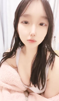 小悦宝_校花学妹主播_清纯学生服露脸道具直播视频资源_001