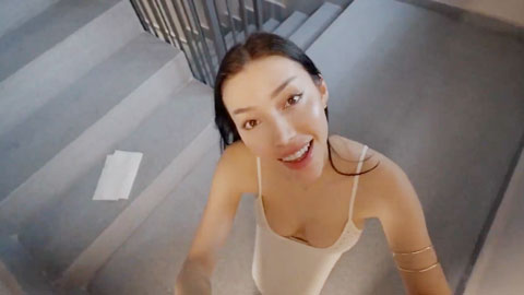 楼梯间的口交