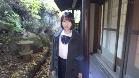 与爱液飞扬的纯洁美丽女孩的转型性过夜性爱_001