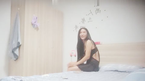 迷妹推荐--酒吧带小姐姐回住处偷拍，长腿翘臀丝袜诱惑，干得欲仙欲死淫声浪语