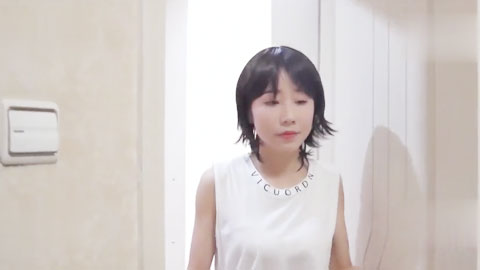 迷妹推荐--女鬼调教女孩