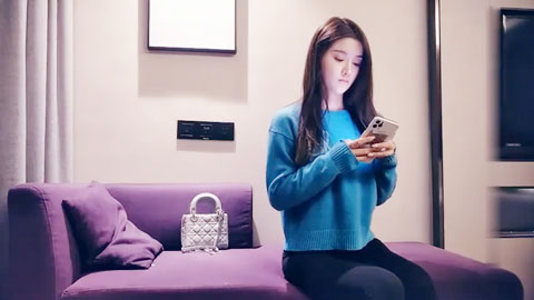 迷妹推荐--和欧阳娜娜神似的校花妹子为了赚零花，下海兼职约啪，长的清纯内里骚气