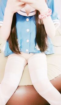 纯天然学妹 刚成年发育中 毛毛一丢丢 美鲍一线天 翘臀开穴道具抽插自慰1