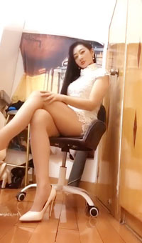 微博红人九头身模特御姐【EvE依然】露脸私人订制自慰福利