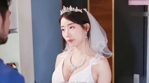 迷妹推荐--极品美女新娘穿上婚纱_出轨外国人_怎么你老公满足不了你吗？_还说我马上嫁人了，可以干我最后一次吗？他的没有你的大，你可以射进来