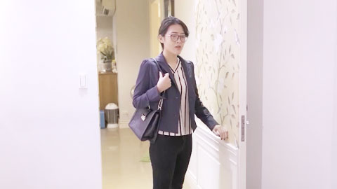 迷妹推荐--家庭教師的诱惑_风骚人妻妩媚挑逗_人气女神夏晴子