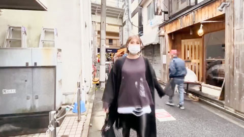 这个辣妹负责我的乳头