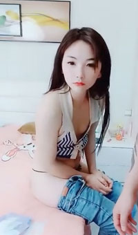 女神一等一的好身材，明星脸，纯欲美颜，圆润翘臀粉嫩鲍鱼精品