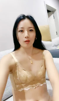 风韵犹存的气质美少妇，反差女神_001