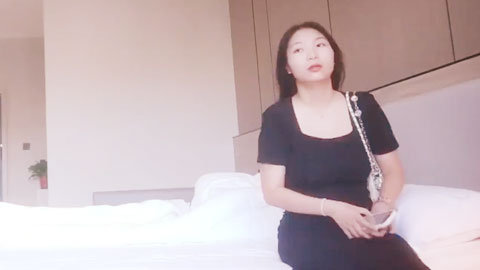 迷妹推荐--大神探花老王暑假网约_18岁身材丰满的学生妹，叫床声好听后入被搞出白浆清晰可见