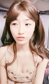 大学生主播 学校寝室自慰，颜值身材都很棒的小妹妹