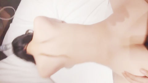 迷妹推荐--自称上戏播音系学生，难怪叫床声音那么好听！粉丝不多，和金主约啪，身材极棒，翘臀顶级