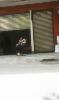 白天营业的女神不少，精挑细选，弄了一个极品熟女，骚货必须无套内射！