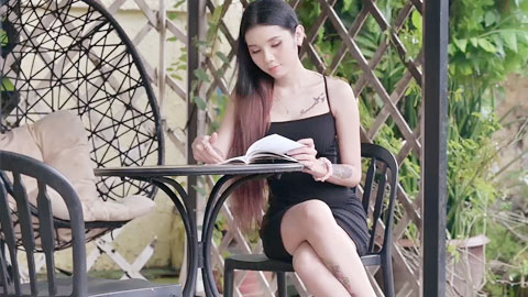 迷妹推荐--捡尸醉酒美胸邻居