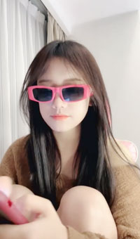 脸穴同框道具自慰流白浆~全程高能