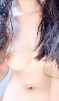 全身亮晶晶的 扒穴瞬间逼逼反光的~看着就来经