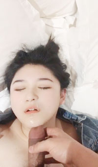 反差萝莉学生强奸迷奸_长得有点像景甜的惠州美女王欣彤和富二代男友日常性爱自拍被颜射一脸精液_1