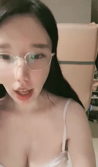 漂亮小姐姐！长头发纤细美腿！