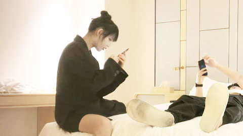 迷妹推荐--哪吒头极品外围女神，红内裤战神再创经典，乖巧软萌小仙女臣服胯下，视觉盛宴人气爆棚