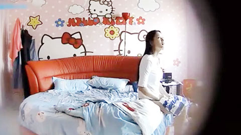 迷妹推荐--女神级170CM魔鬼身材性感美女竟被一个猥琐男给操了,碰到这么好的姿色男的真是不休息干完一次又一次