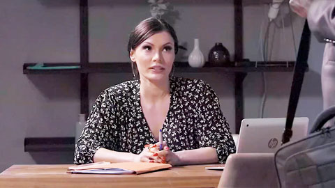 女秘书和黑人下属