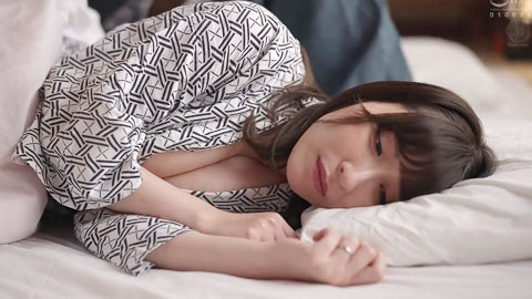 JUQ-166 绝对不能告诉妻子 我让义母怀孕了--01