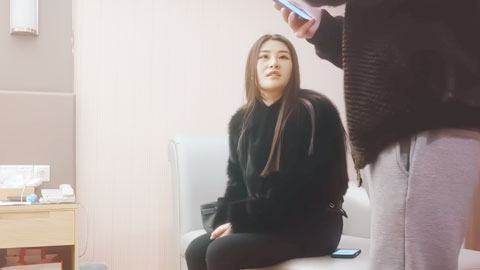 迷妹推荐--170黑衣美女，无意间干出潮喷