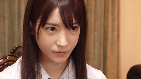 为了母亲能幸福女高中生枫可怜被禽兽继父侵犯不敢反抗-01