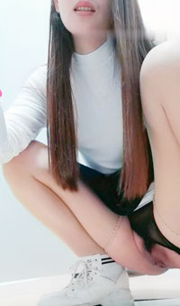 骚气少妇勾引摩的小哥啪啪