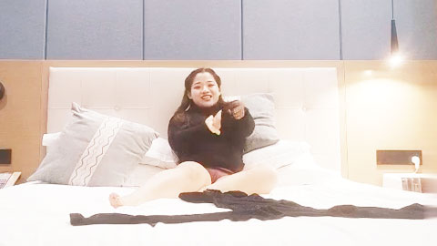 迷妹推荐--肛交大屁股骚妇-01