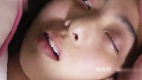 迷妹推荐--小姐姐被迷昏_在床上任人随意玩弄_