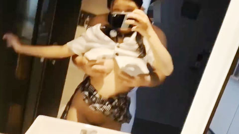 迷妹推荐--刚高考完的JK女高学妹 被金主爸爸带到酒店戴上项圈狗链调教