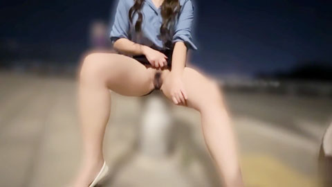 迷妹推荐--户外露出遛舅妈+做爱包射附超长视频