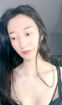 熱舞，模特身材全裸扭動跳蛋塞穴，女仆裝黑絲長腿，自慰蝴蝶逼