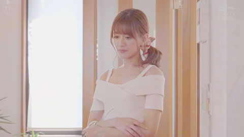 答应让公公只插十秒却太过合拍而高潮的我-01