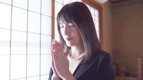 在妈妈面前被继父干