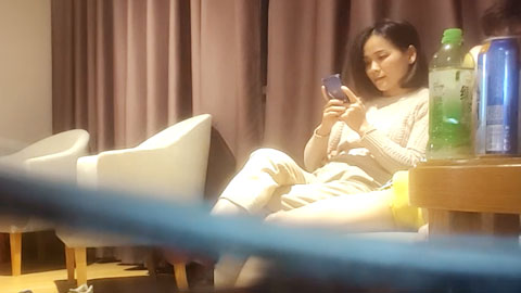 迷妹推荐--偷拍温柔少妇兼职