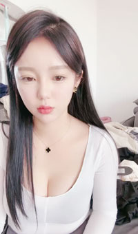 极品网红女神！近期下海小尺度！丰乳肥臀超棒身材