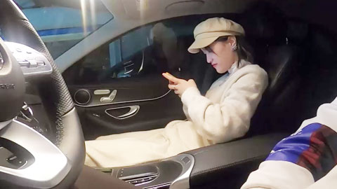 迷妹推荐--温泉酒店豪华套房约炮长沙财经学院气质美女一边草一边手机自拍