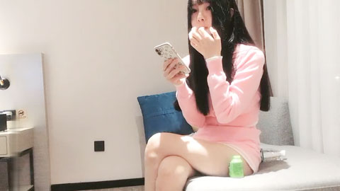 迷妹推荐--00后活力四射妹子