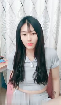 颜值区美女全程露脸漏出奶子和逼逼，好嫩好粉好刺激_