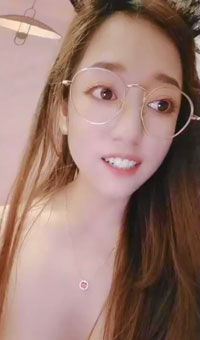 两位风骚美女主播大屌抽插自慰大秀