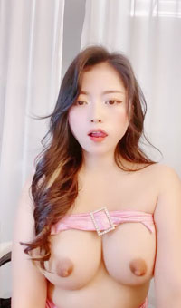 爆乳肥臀骚御姐假屌爆菊振动棒磨穴…