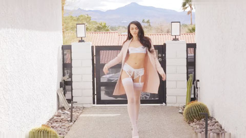 当女神来敲门的时候特别鸡动