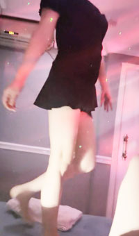 天天操妞累坏了，按摩店放松，享受姐姐的贴心服务，足交乳交手法一流