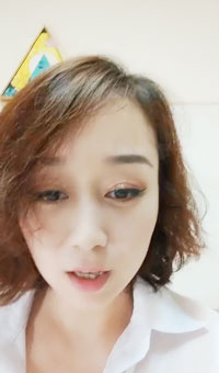 新郎操完新娘把两个美乳伴娘也给干了